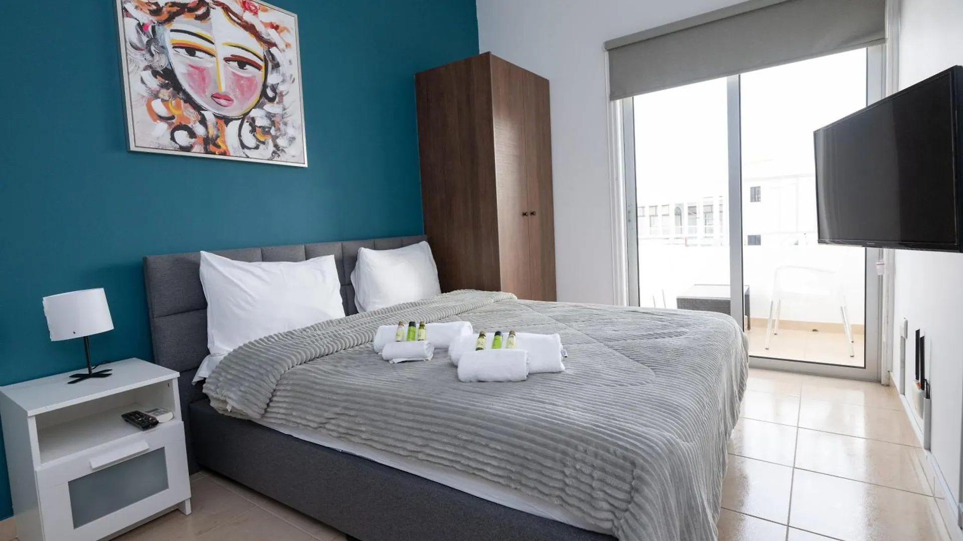 דירה איה נאפה Bellagio Napa Suites קפריסין